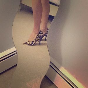 BcBG leopard animal print pumps
